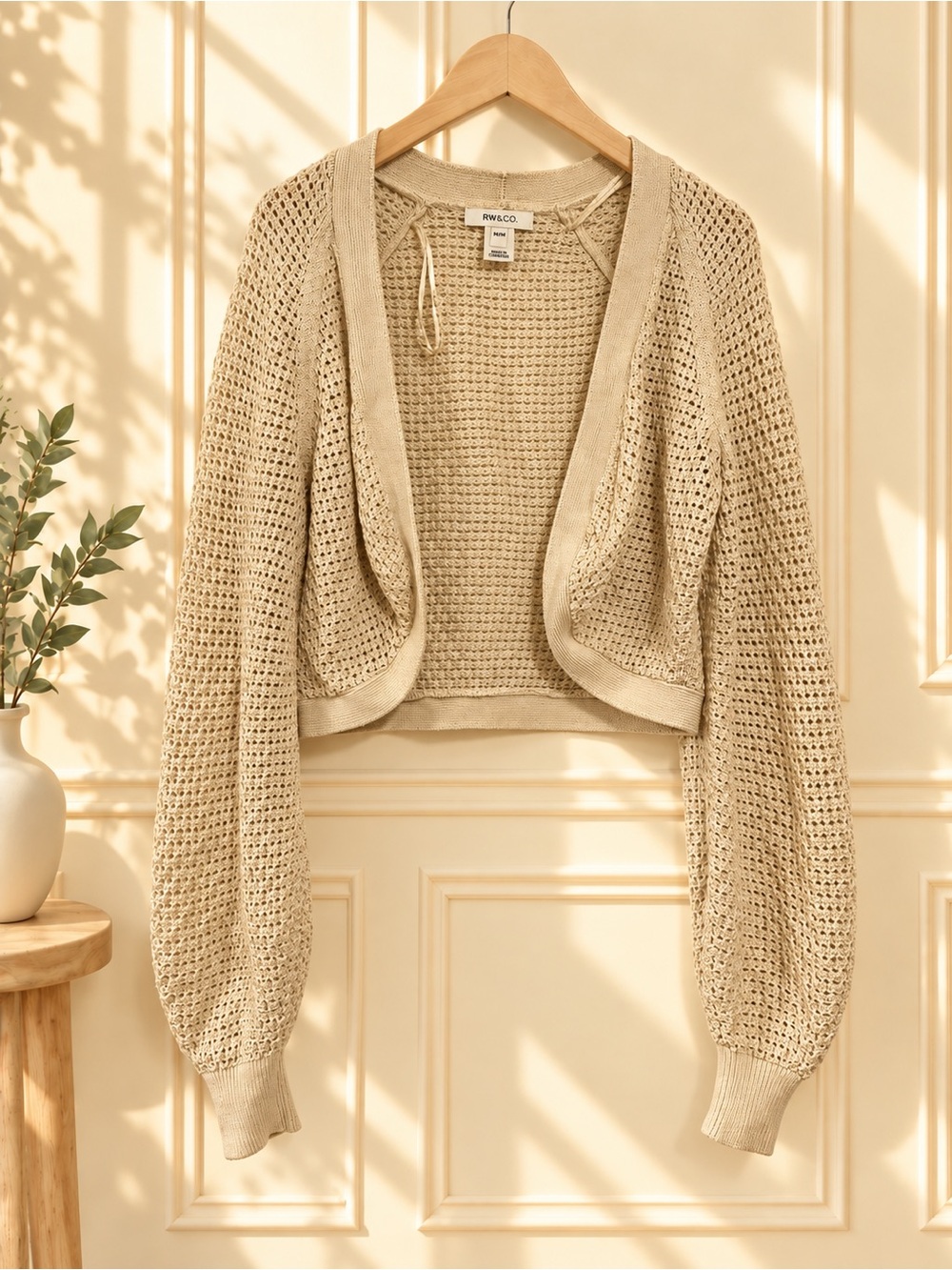 RW&CO. Cream Open-Knit Cropped Cardigan Sweater Size M